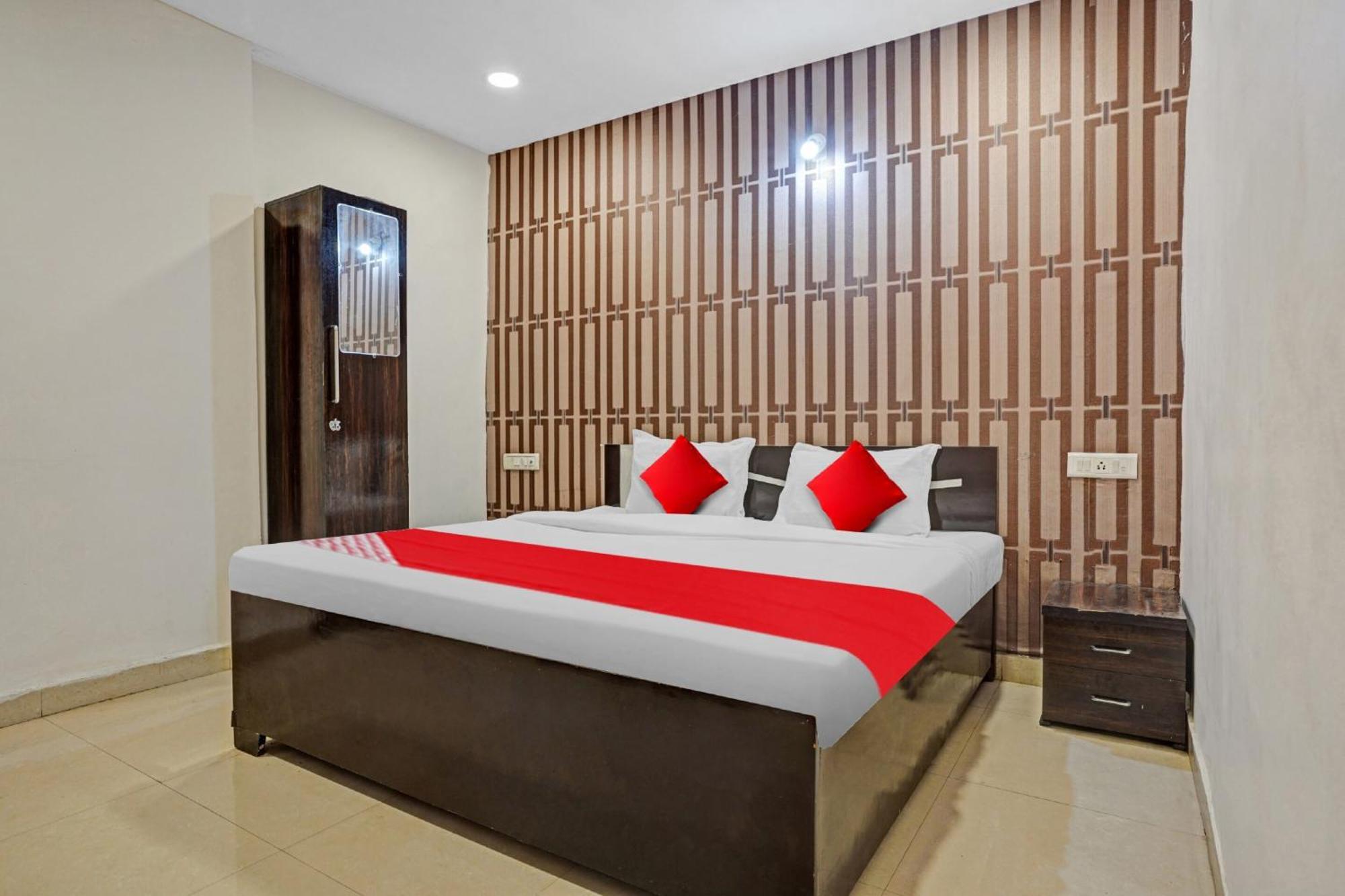 Hotel O Flagship Hotel Gulmohar Inn Bhopál Kültér fotó